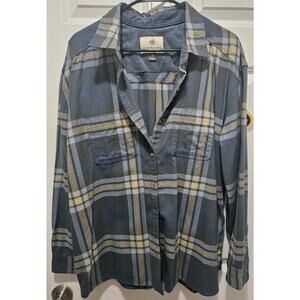 Legendary Whitetails Women's Plaid Flannel Button Up 1X Plus blue